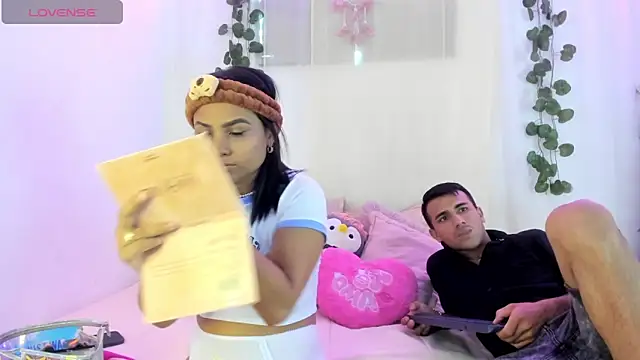 Snapshot of catalina_and_roger chatting on September 26, 1:15 pm catalina and roger online show from September 26, 1:15 pm