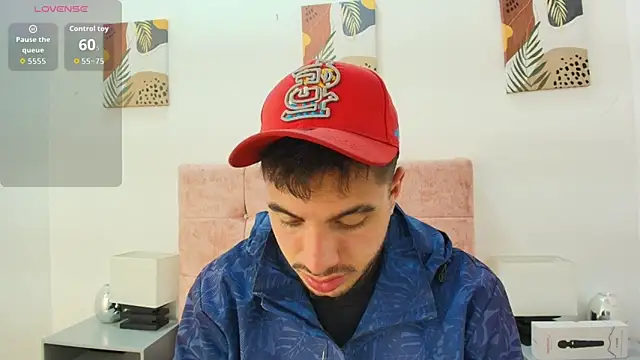 Snapshot of Amadeo_Wild chatting on September 29, 2:55 pm Amadeo Wild online show from September 29, 2:55 pm