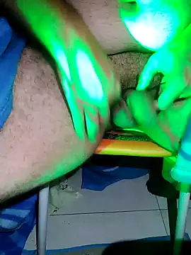 Leocesar37 online show from April 8, 5:07 am