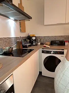 lola tentatiion online show from November 4, 8:24 am