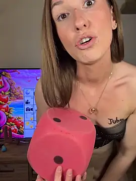 lola tentatiion online show from March 8, 8:01 pm