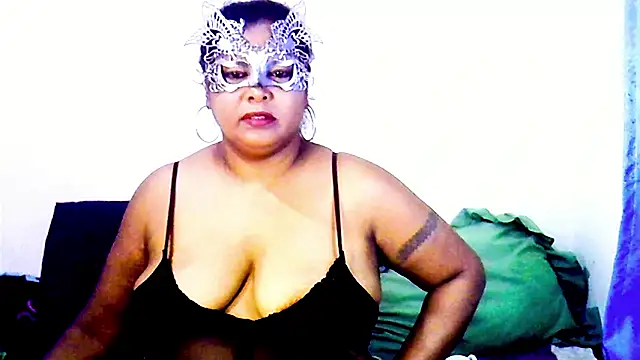 Mysterylady143 online show from January 13, 7:30 pm