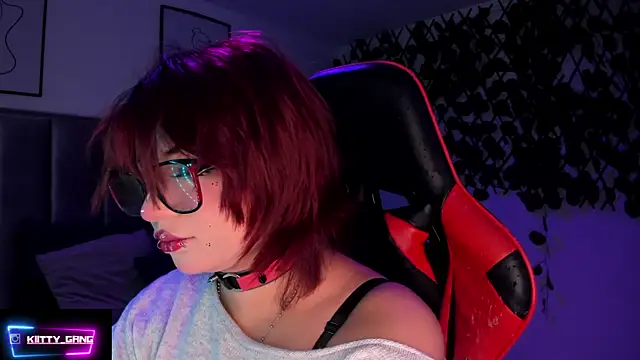 Kitty Gang online show from October 15, 2:01 am