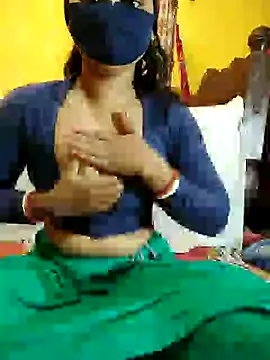 indiancouple09 online show from December 2, 11:29 pm