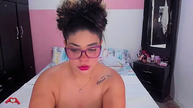 laris park online show from October 24, 11:12 pm