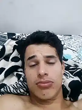 Snapshot of freddy_romas chatting on December 2, 3:47 am freddy romas online show from December 2, 3:47 am