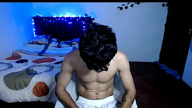 Snapshot of freddy_romas chatting on September 12, 1:17 am freddy romas online show from September 12, 1:17 am