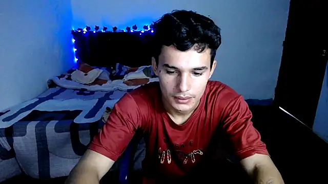 Snapshot of freddy_romas chatting on September 24, 2:31 pm freddy romas online show from September 24, 2:31 pm