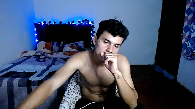 Snapshot of freddy_romas chatting on September 27, 12:48 am freddy romas online show from September 27, 12:48 am