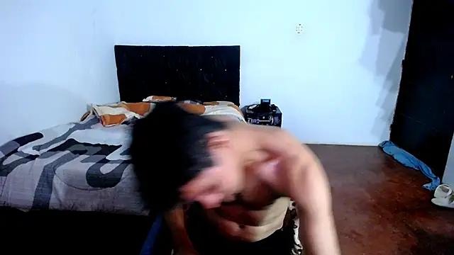 Snapshot of freddy_romas chatting on October 4, 12:30 am freddy romas online show from October 4, 12:30 am