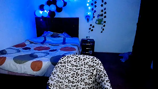 Snapshot of freddy_romas chatting on October 29, 3:31 am freddy romas online show from October 29, 3:31 am