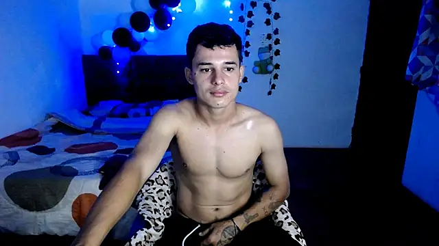 Snapshot of freddy_romas chatting on November 29, 9:12 am freddy romas online show from November 29, 9:12 am