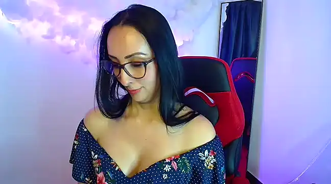 yaralyminjo2 online show from December 3, 5:12 pm