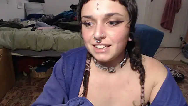 kinkyspirali online show from December 3, 9:23 pm