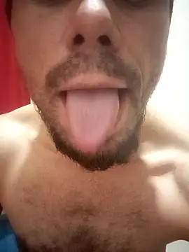 Snapshot of Hot796 chatting on October 8, 7:50 am Hot796 online show from October 8, 7:50 am