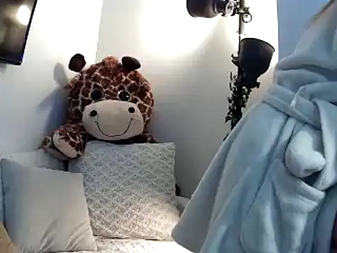 Snapshot of mysterymel chatting on March 1, 2:02 pm mysterymel online show from March 1, 2:02 pm