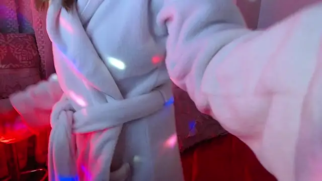 Snapshot of mysterymel chatting on October 18, 12:02 am mysterymel online show from October 18, 12:02 am