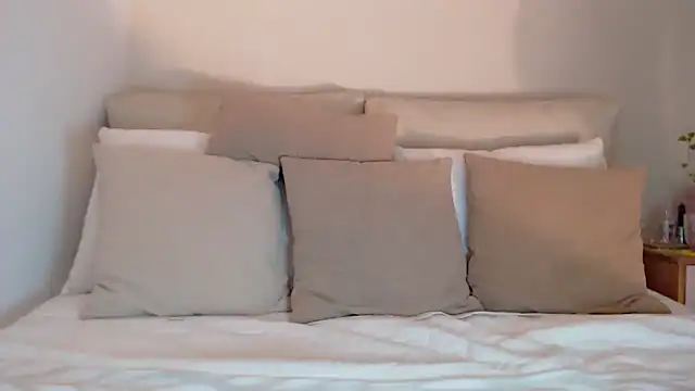 Gia Ferh online show from September 11, 1:49 am