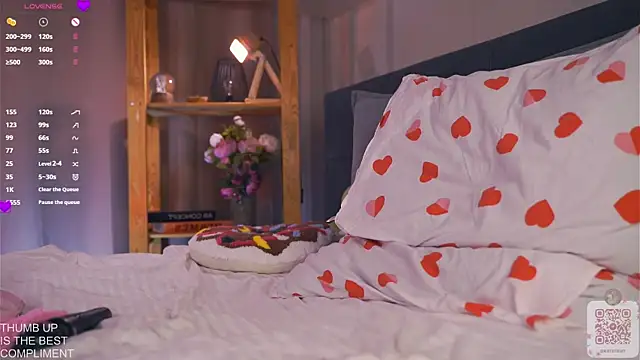 ZaraDudley online show from March 8, 12:44 am