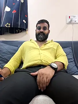 Fun Guuy online show from April 1, 3:40 am