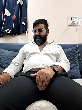 Fun Guuy online show from April 21, 3:35 am