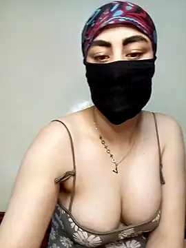 Lalou online show from January 12, 4:40 pm