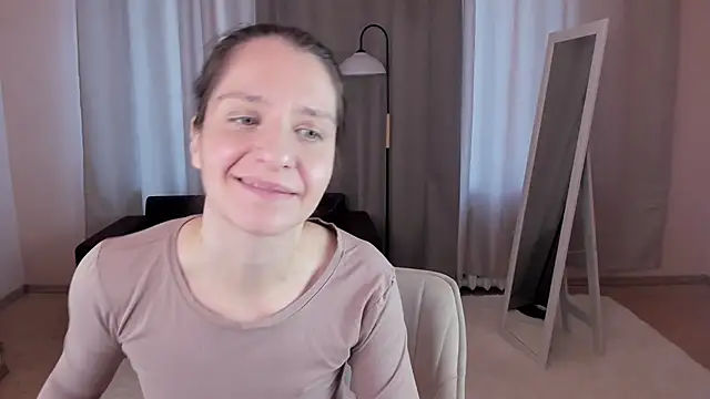 helentasty online show from September 26, 2:59 am