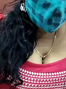 mallu-sumi online show from February 15, 7:50 pm