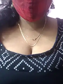 mallu-sumi online show from October 29, 10:39 am