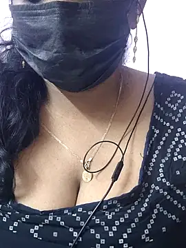 mallu-sumi online show from April 30, 9:08 pm