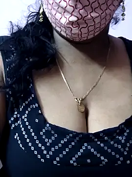 mallu-sumi online show from May 19, 6:58 pm