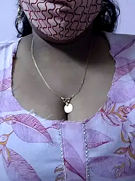 mallu-sumi online show from May 25, 6:36 pm