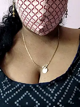 mallu-sumi online show from May 26, 8:43 am