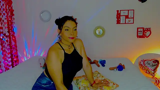 Snapshot of amii777 chatting on March 22, 6:33 am amii777 online show from March 22, 6:33 am