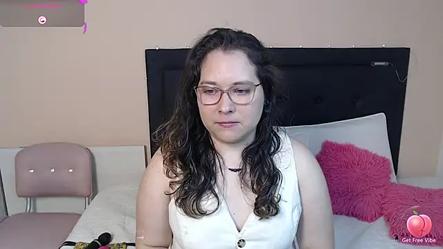 Snapshot of May_Carlier chatting on March 16, 4:09 am May Carlier online show from March 16, 4:09 am