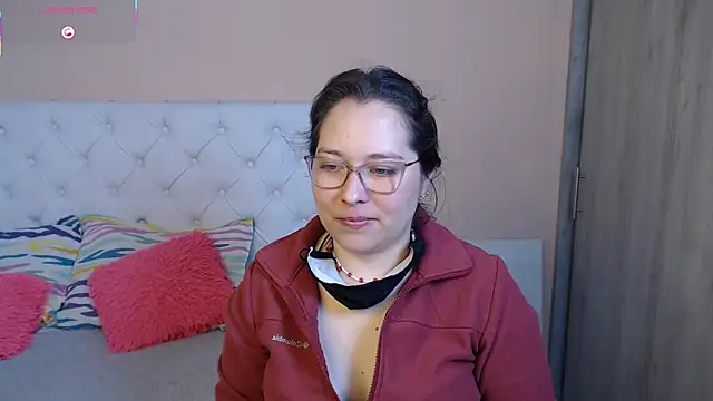 Snapshot of May_Carlier chatting on November 27, 3:30 am May Carlier online show from November 27, 3:30 am