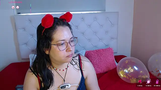 May Carlier online show from February 15, 5:31 pm