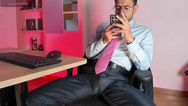 pablo-rincon95 online show from November 18, 8:46 pm