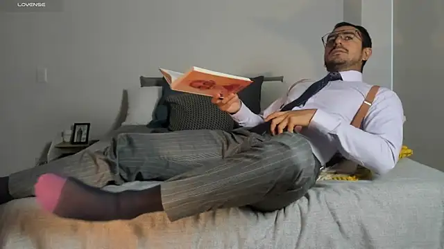 pablo-rincon95 online show from April 13, 2:22 pm