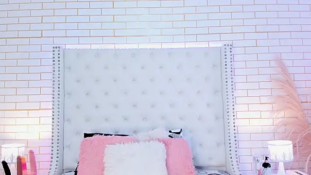 Krystal cambell1 online show from February 25, 7:56 pm