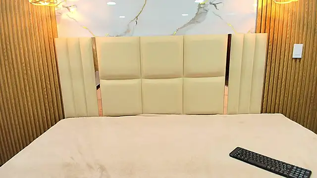 Emily Trujillo online show from April 22, 7:48 pm