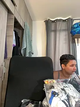 Snapshot of Mabelydani chatting on June 26, 9:52 pm Mabelydani online show from June 26, 9:52 pm