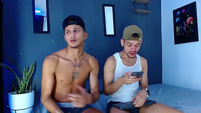 Friendsofeverything  online show from December 7, 3:19 pm