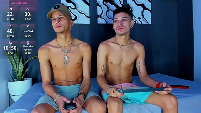 Friendsofeverything  online show from February 13, 12:00 pm