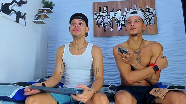 Friendsofeverything  online show from September 23, 1:14 pm