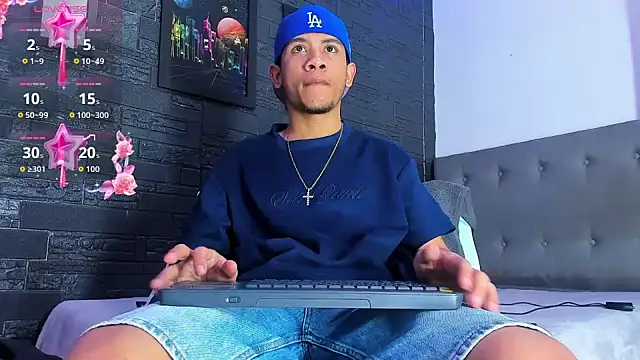 Romancartier 1 online show from October 30, 5:53 am