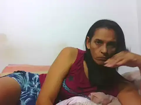 latinbrunettet online show from January 7, 1:14 pm