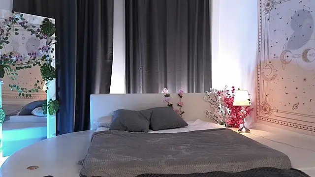 dark vamp  online show from March 7, 10:45 am