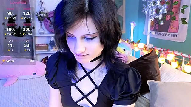 Snapshot of dark_vamp_ chatting on December 13, 7:53 pm dark vamp online show from December 13, 7:53 pm