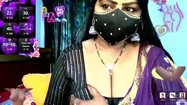 Snapshot of honey-sexy chatting on March 18, 5:43 am honey-sexy online show from March 18, 5:43 am
